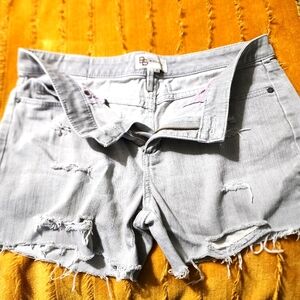 BCBG SIZE 32 GREY SHORTS, cutoffs
